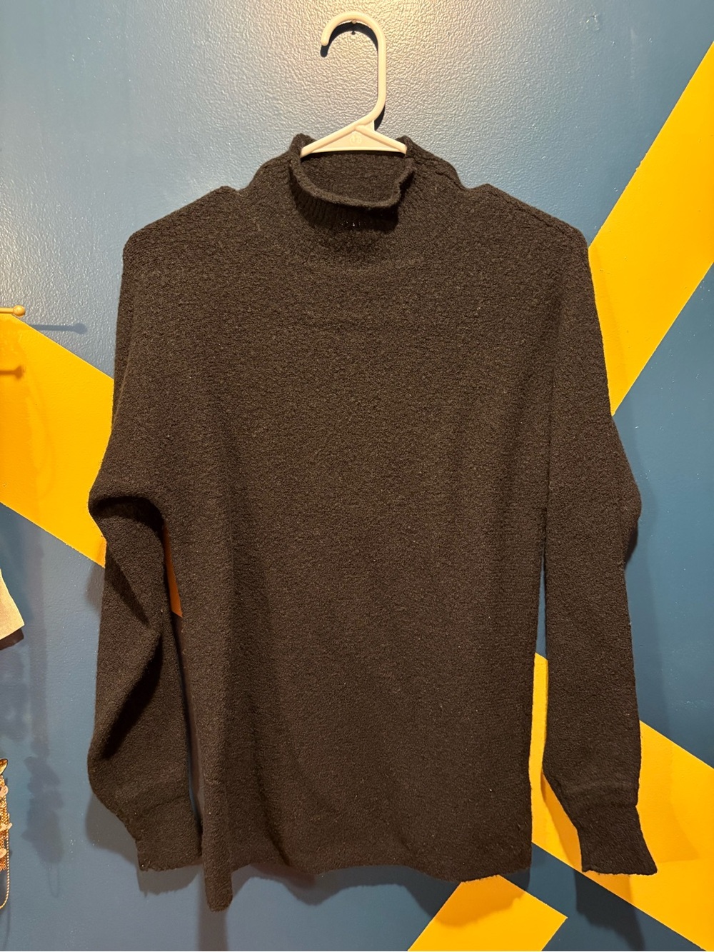 Lark & Ro Black Mockneck Lightweight Sweater EUC